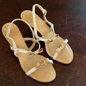 TORY BURCH KAILEY TWO TONED KITTEN HEEL STRAPPY ANKLE SANDALS 8.5 SHOES PREPPY